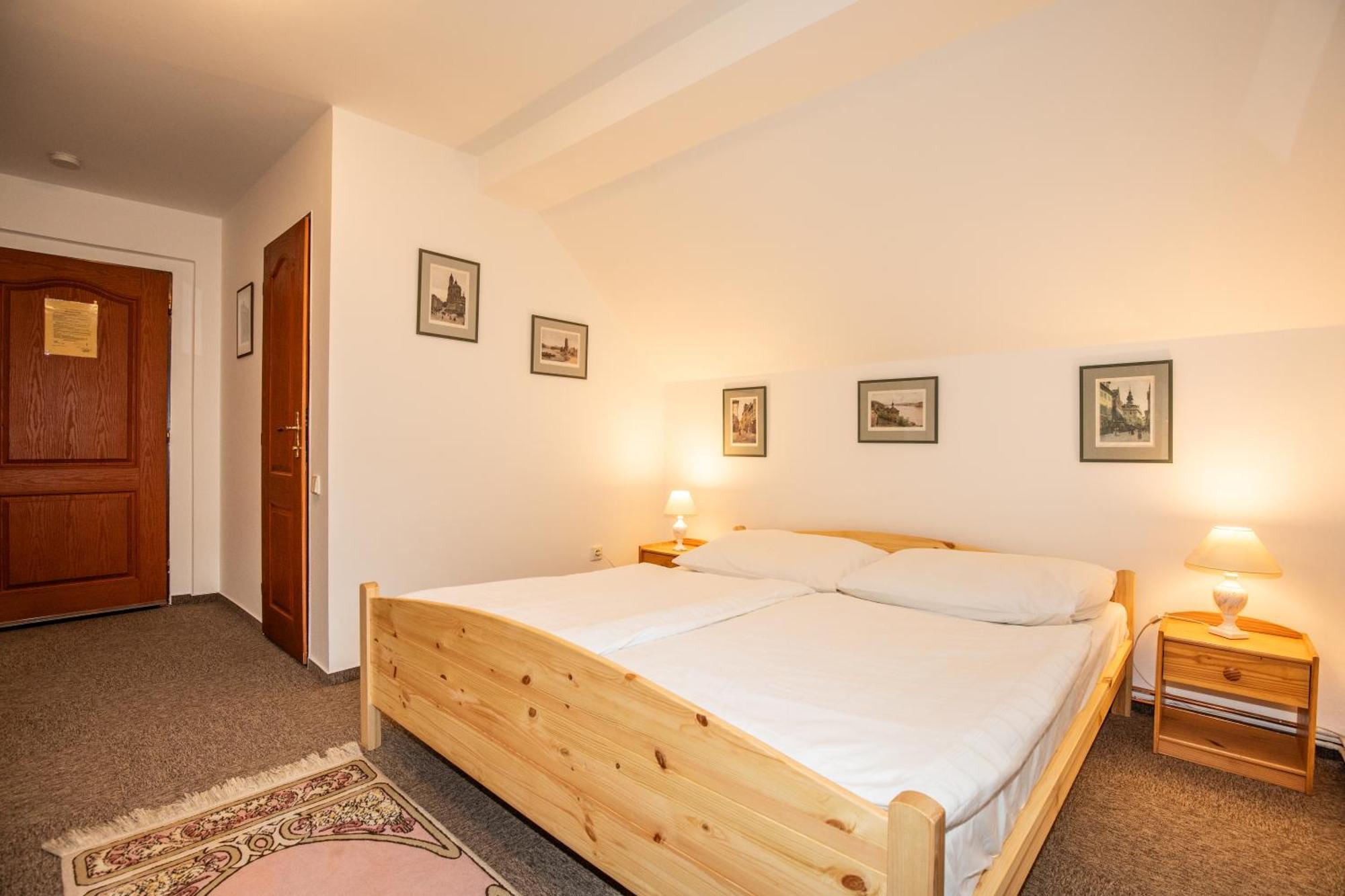 Resort U Jelena Křivoklát Pokoj fotografie