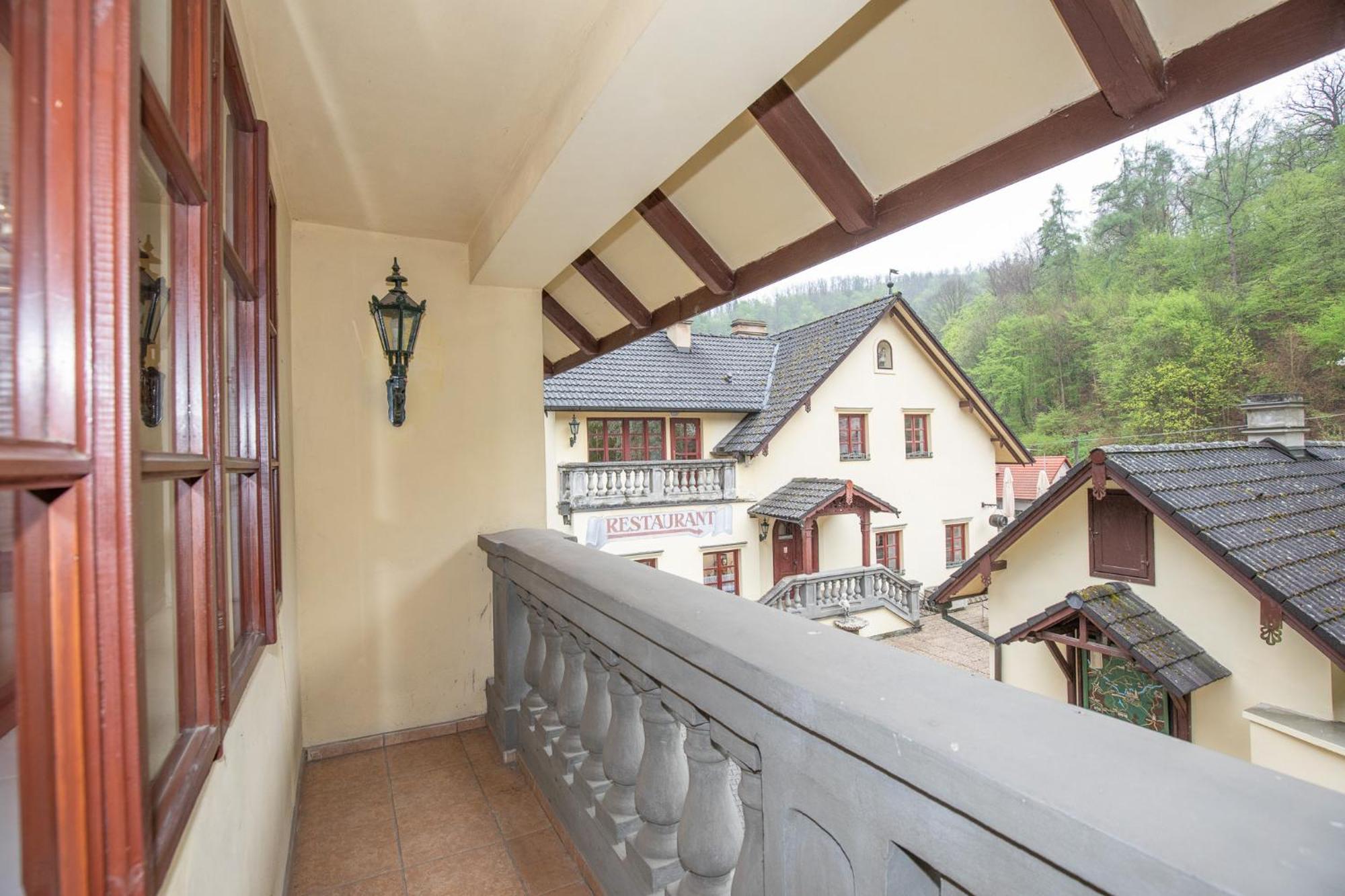 Resort U Jelena Křivoklát Exteriér fotografie