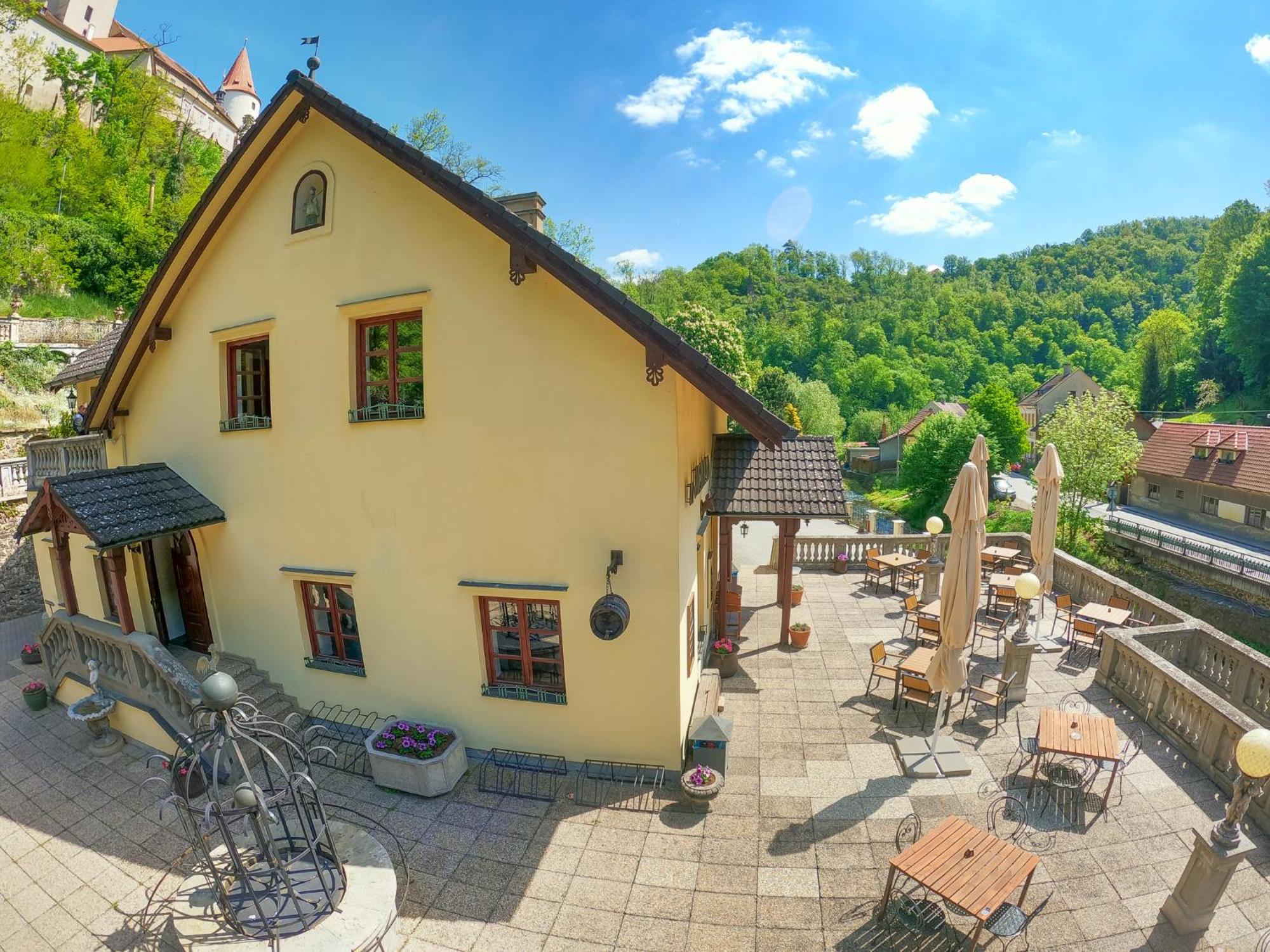 Resort U Jelena Křivoklát Exteriér fotografie
