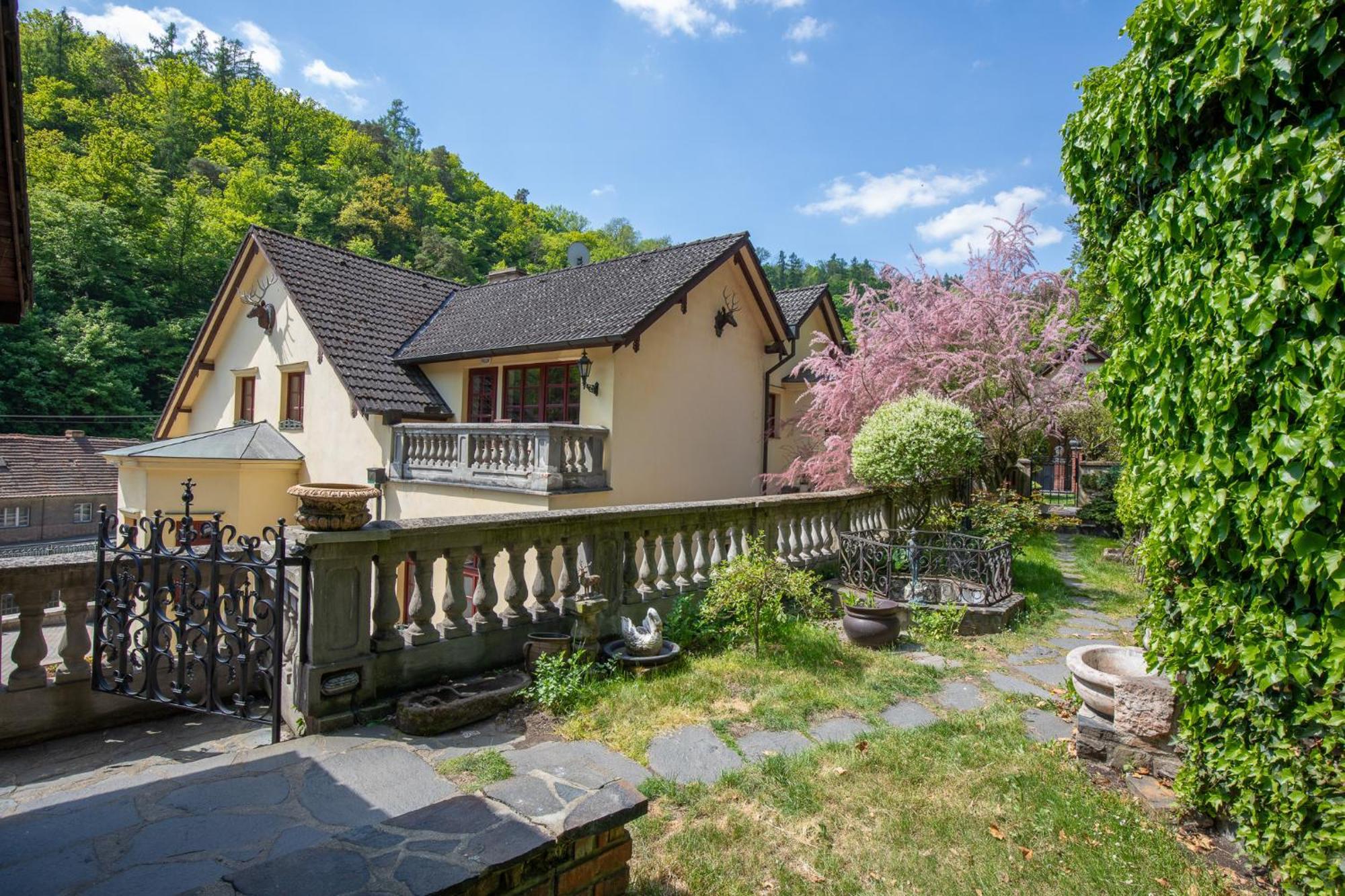 Resort U Jelena Křivoklát Exteriér fotografie